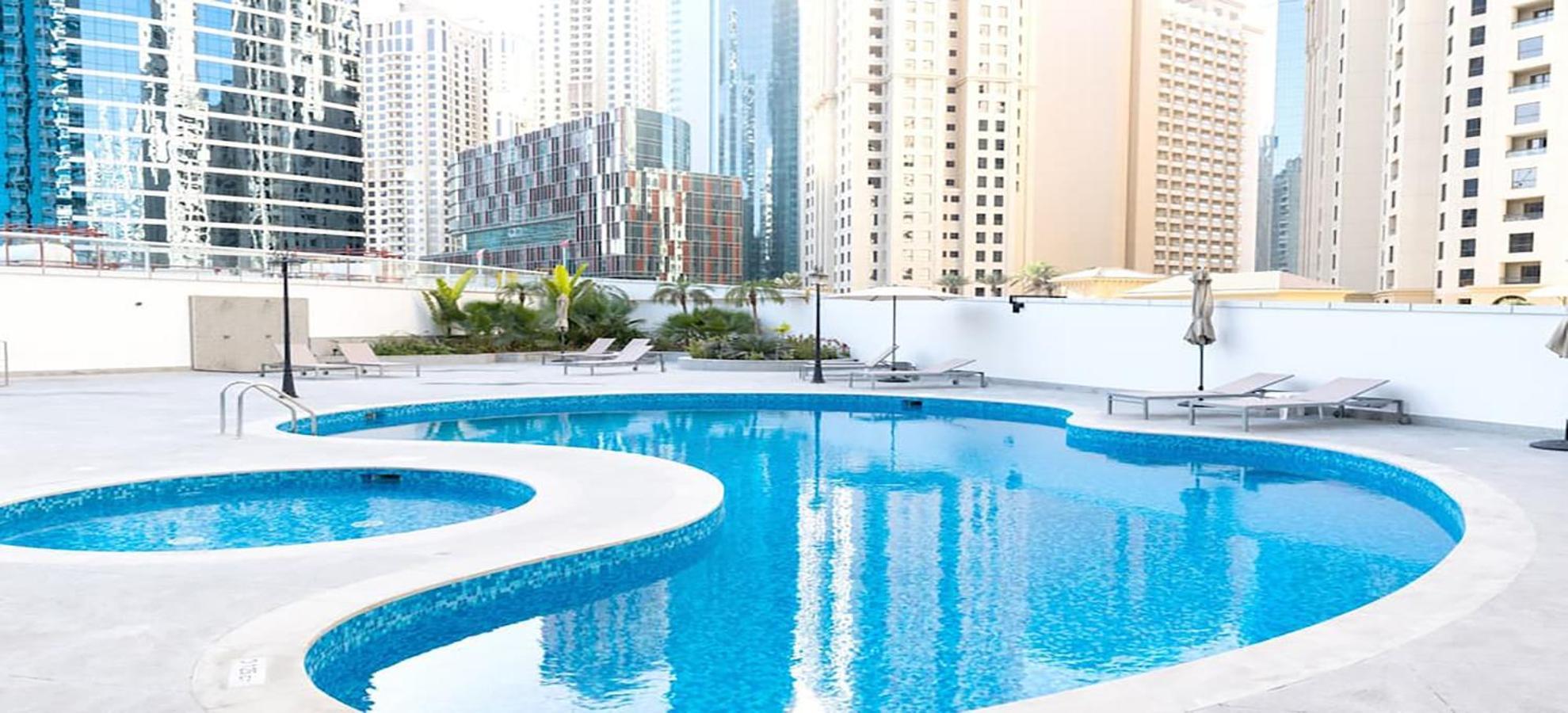 Walk To The Beach Or Enjoy The Amazing View From The Balcony Appartement Dubai Buitenkant foto
